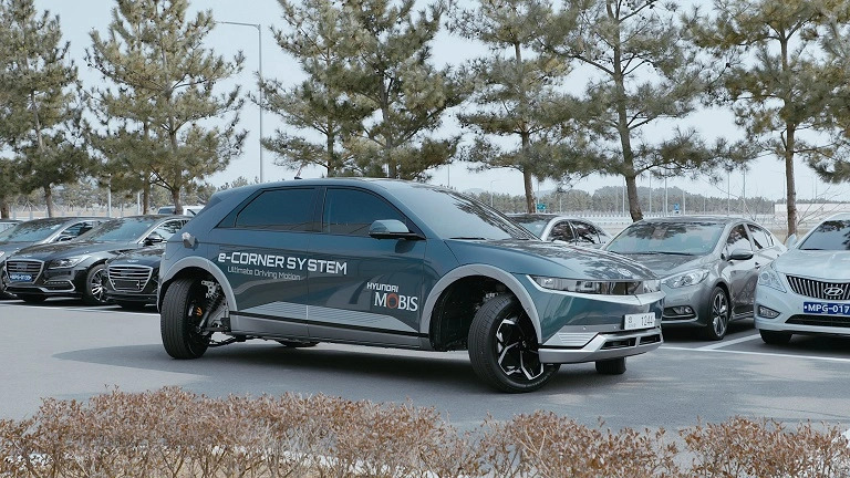 hyundai-e-corner